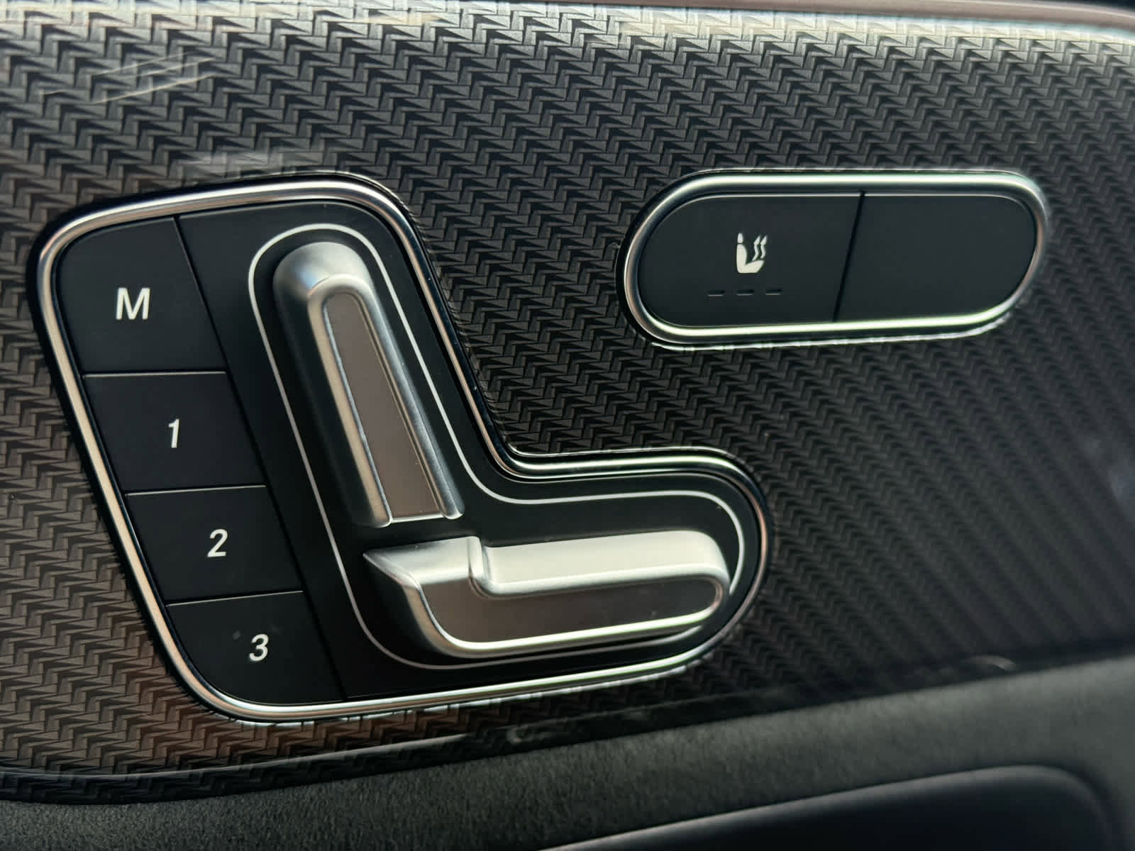 Used 2024 Mercedes-Benz GLA 35 AMG 4MATIC image 26