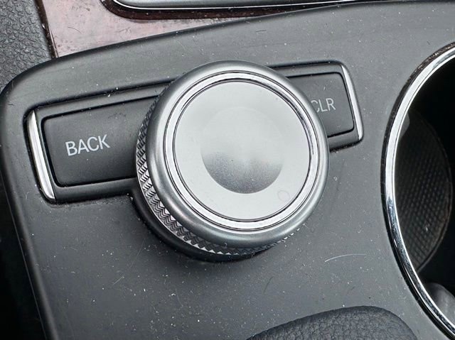 Used 2011 Mercedes-Benz C 300 4MATIC Sedan image 31