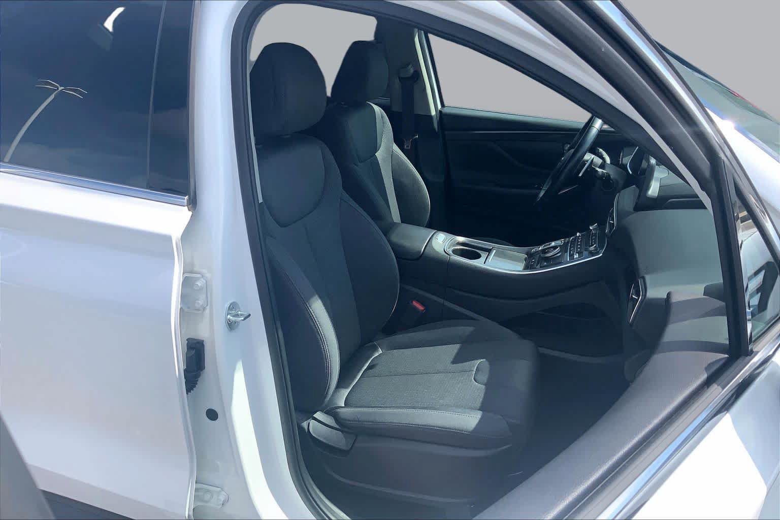 Used 2023 Hyundai Santa Fe SEL FWD image 9