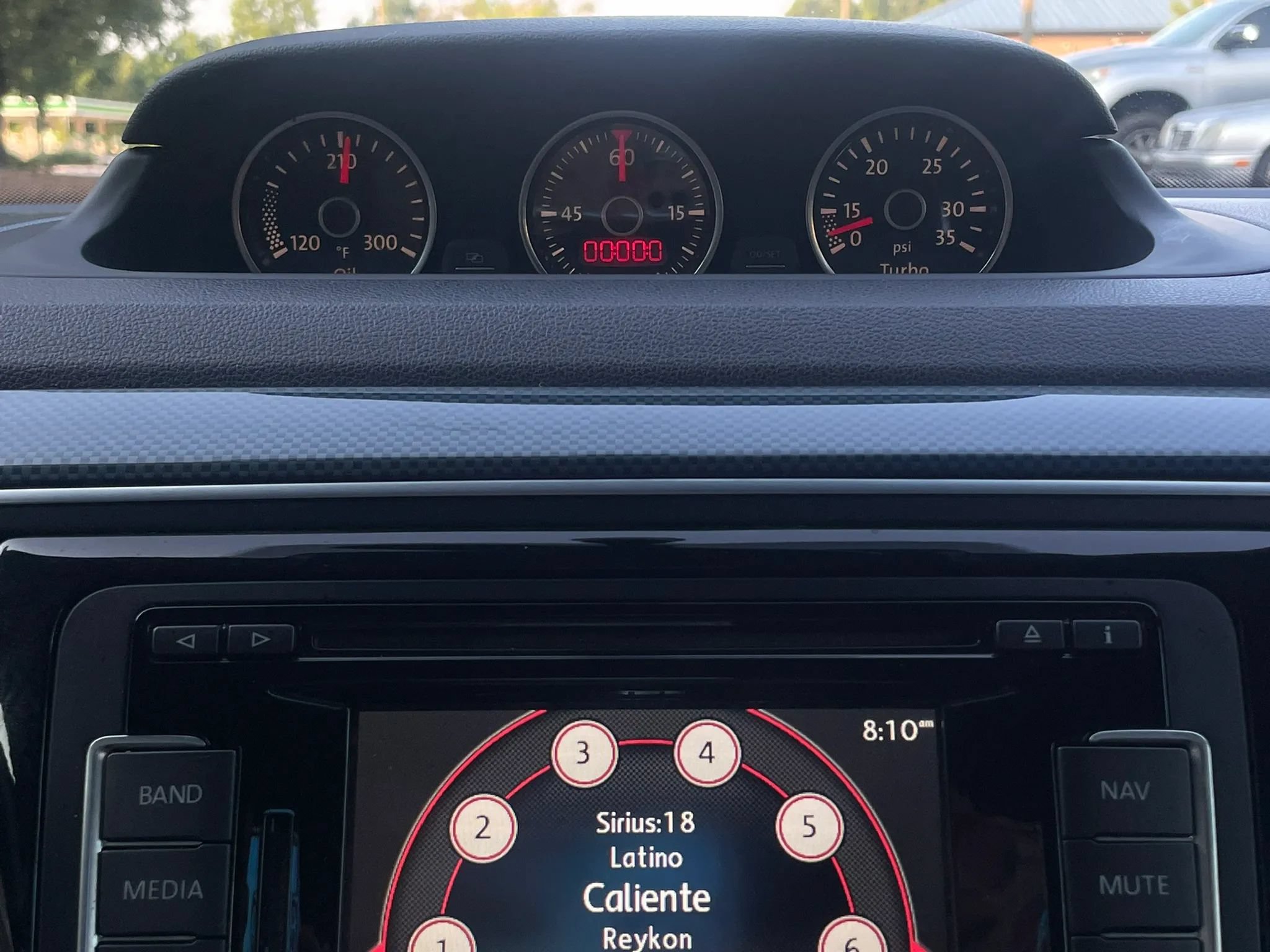 Used 2013 Volkswagen Beetle 2.0T FWD image 27
