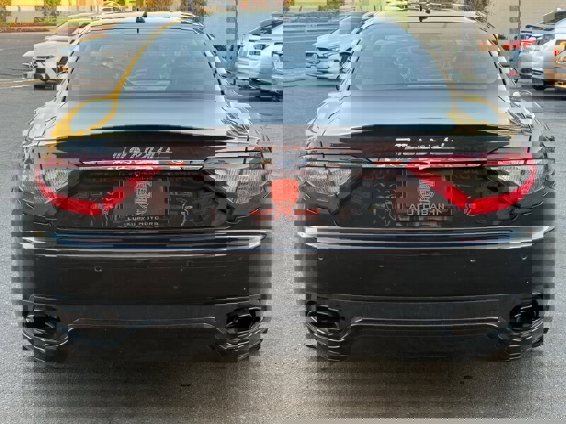 Used 2013 Maserati GranTurismo Sport RWD image 12