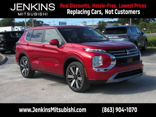 New 2025 Mitsubishi Outlander SE image 1