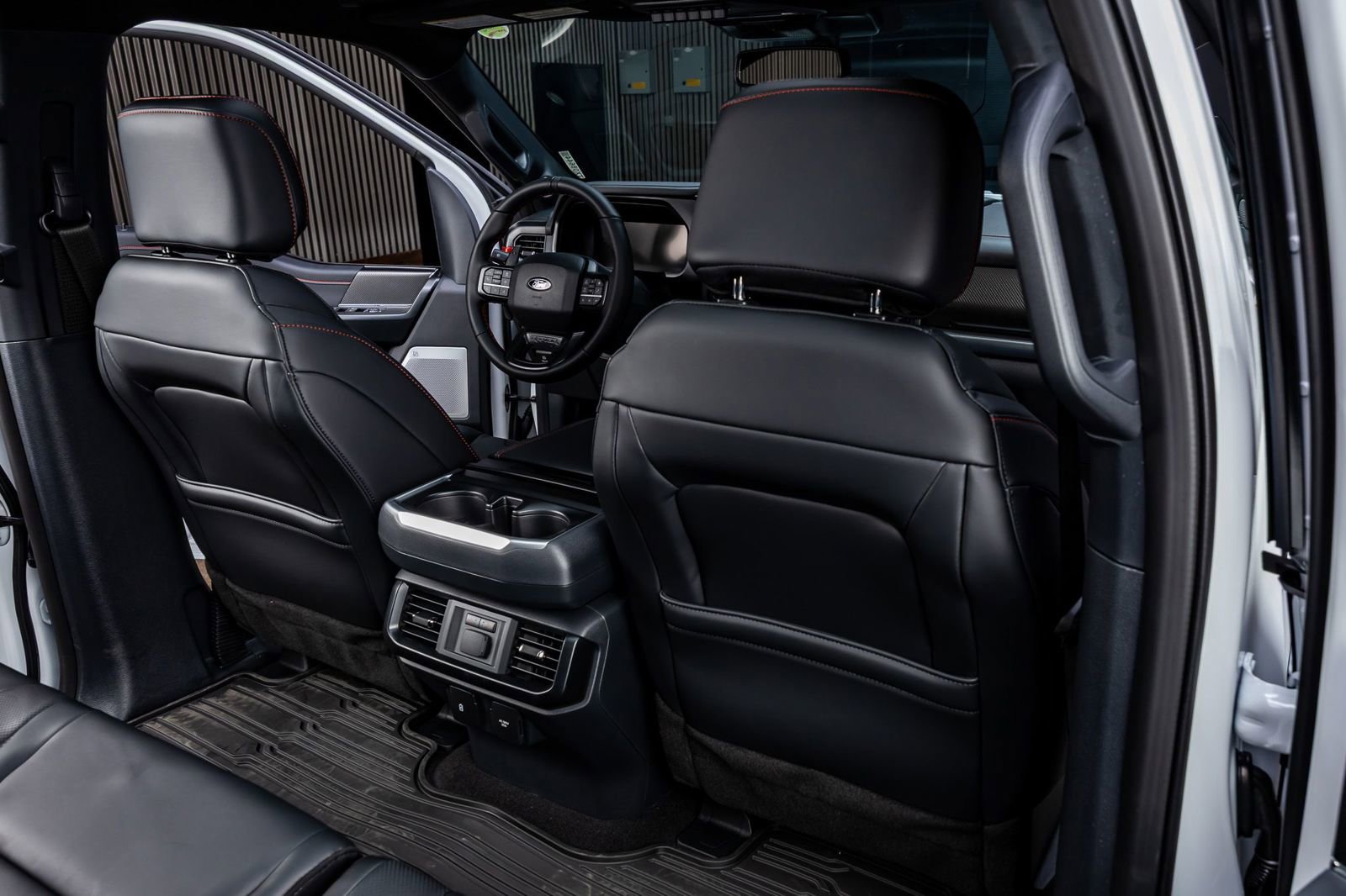 Used 2026 Ford F150 Raptor AWD/4WD image 30