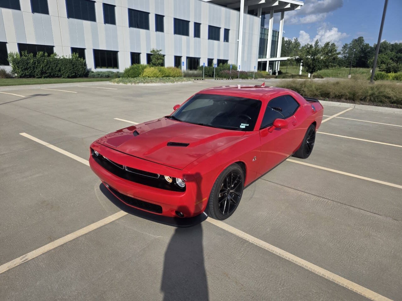 Used 2015 Dodge Challenger R/T Scat Pack RWD image 3