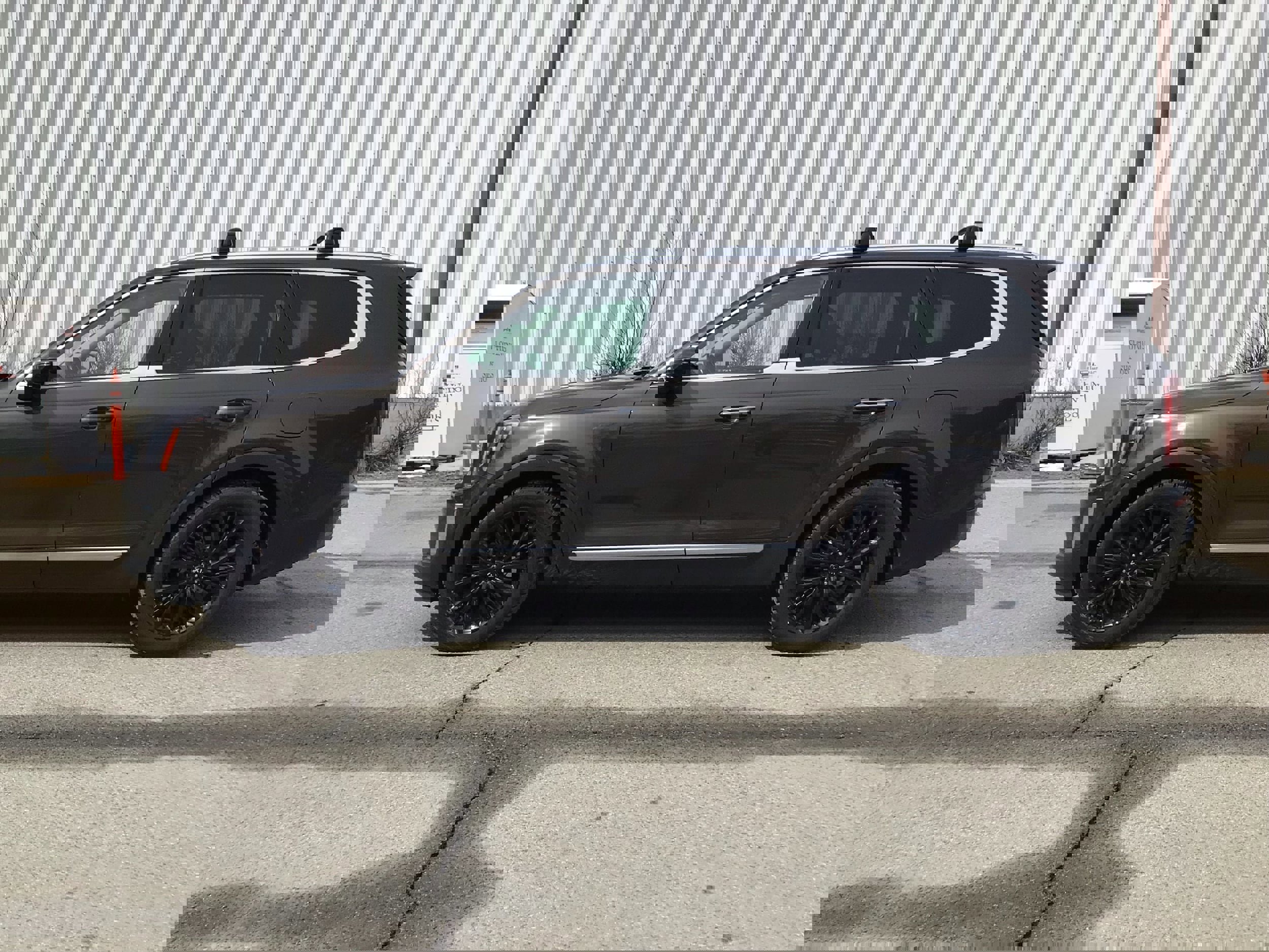 Used 2020 Kia Telluride SX w/ Towing Package image 4