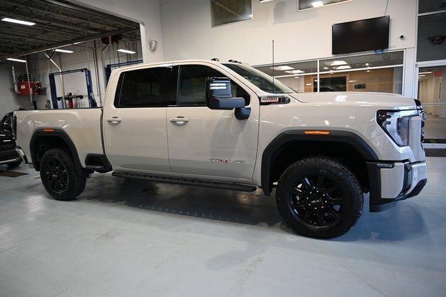 New 2026 GMC Sierra 2500 AT4 w/ AT4 Premium Plus Package image 4