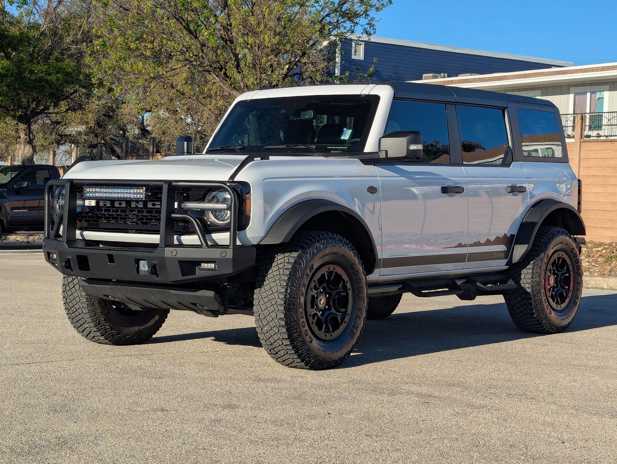 Used 2024 Ford Bronco Wildtrak image 7