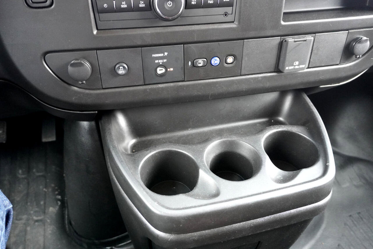 Used 2022 GMC Savana 2500 w/ Driver Convenience Package image 13