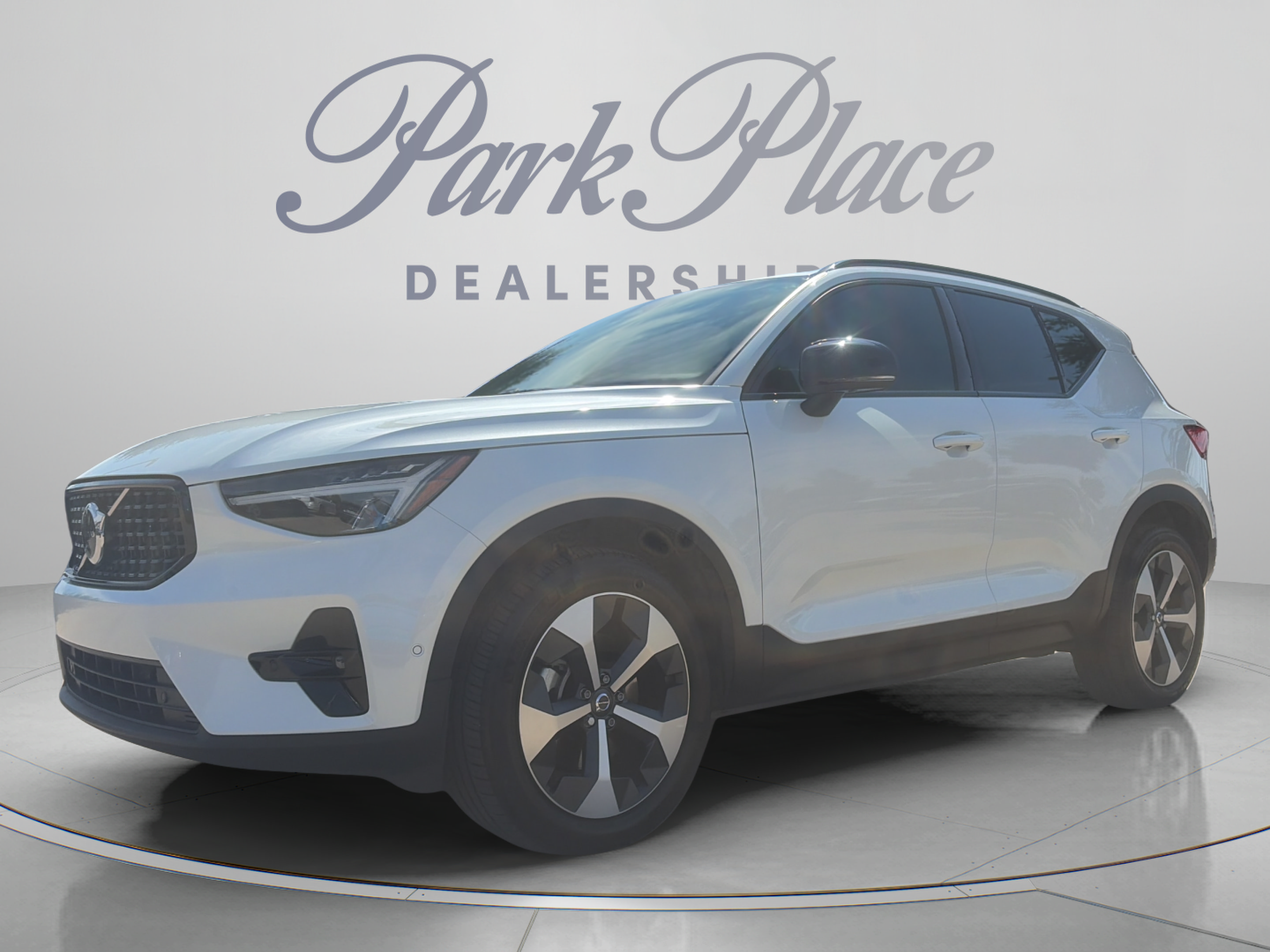 Used 2026 Volvo XC40 B5 Plus w/ Protection Package Premier
