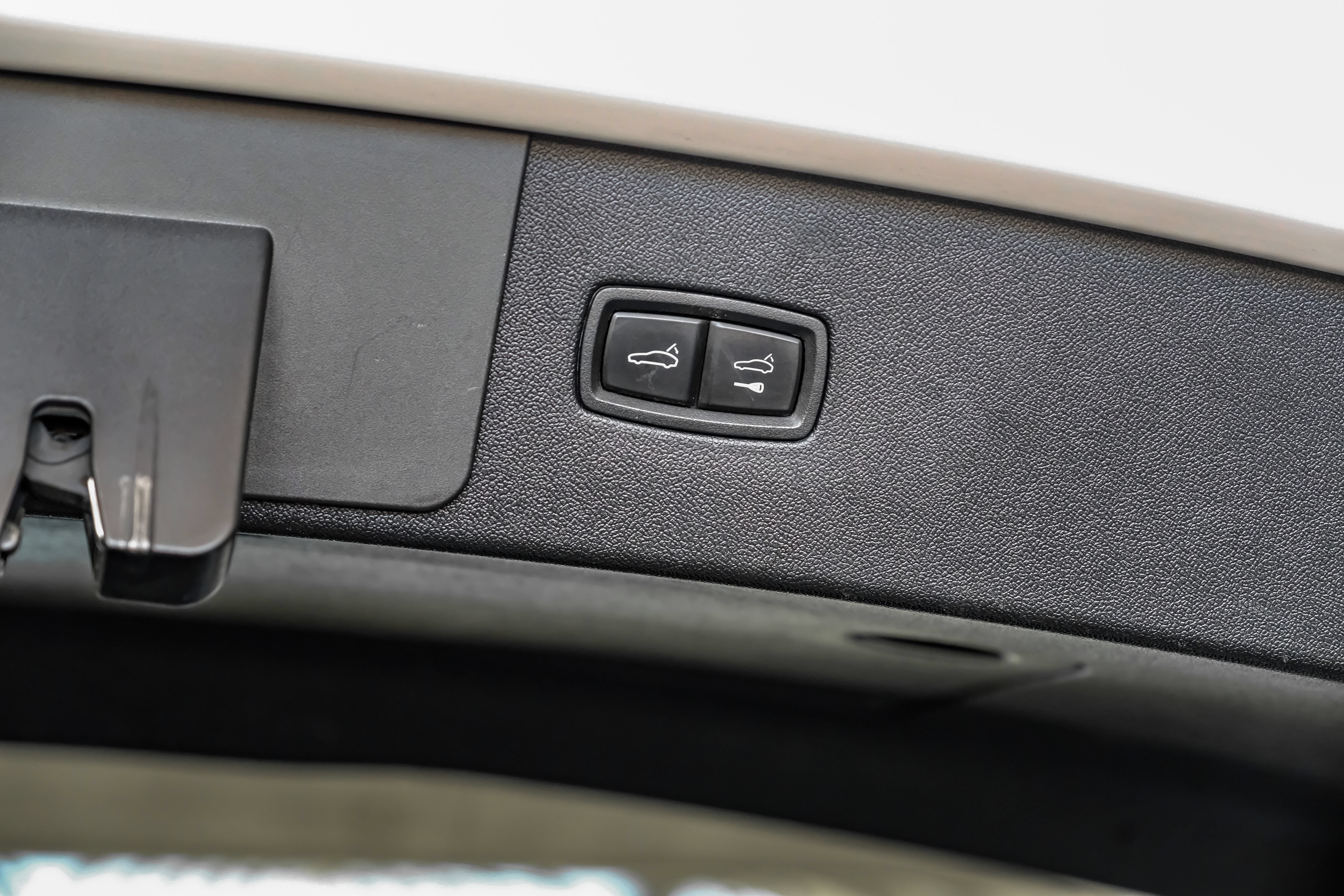Used 2019 Porsche Cayenne AWD/4WD image 55