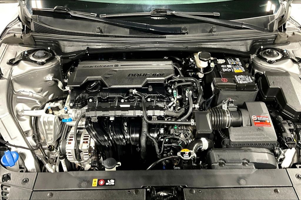 Used 2025 Kia K4 EX image 12