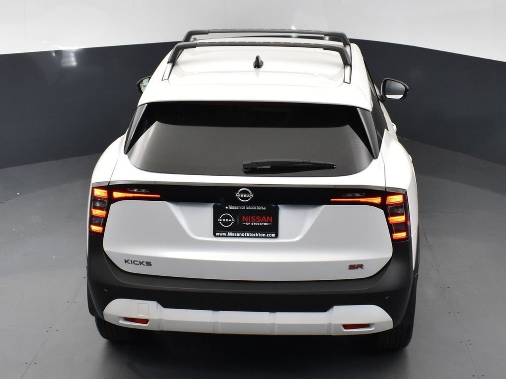 New 2026 Nissan Kicks SR w/ Illumination Package FWD image 50