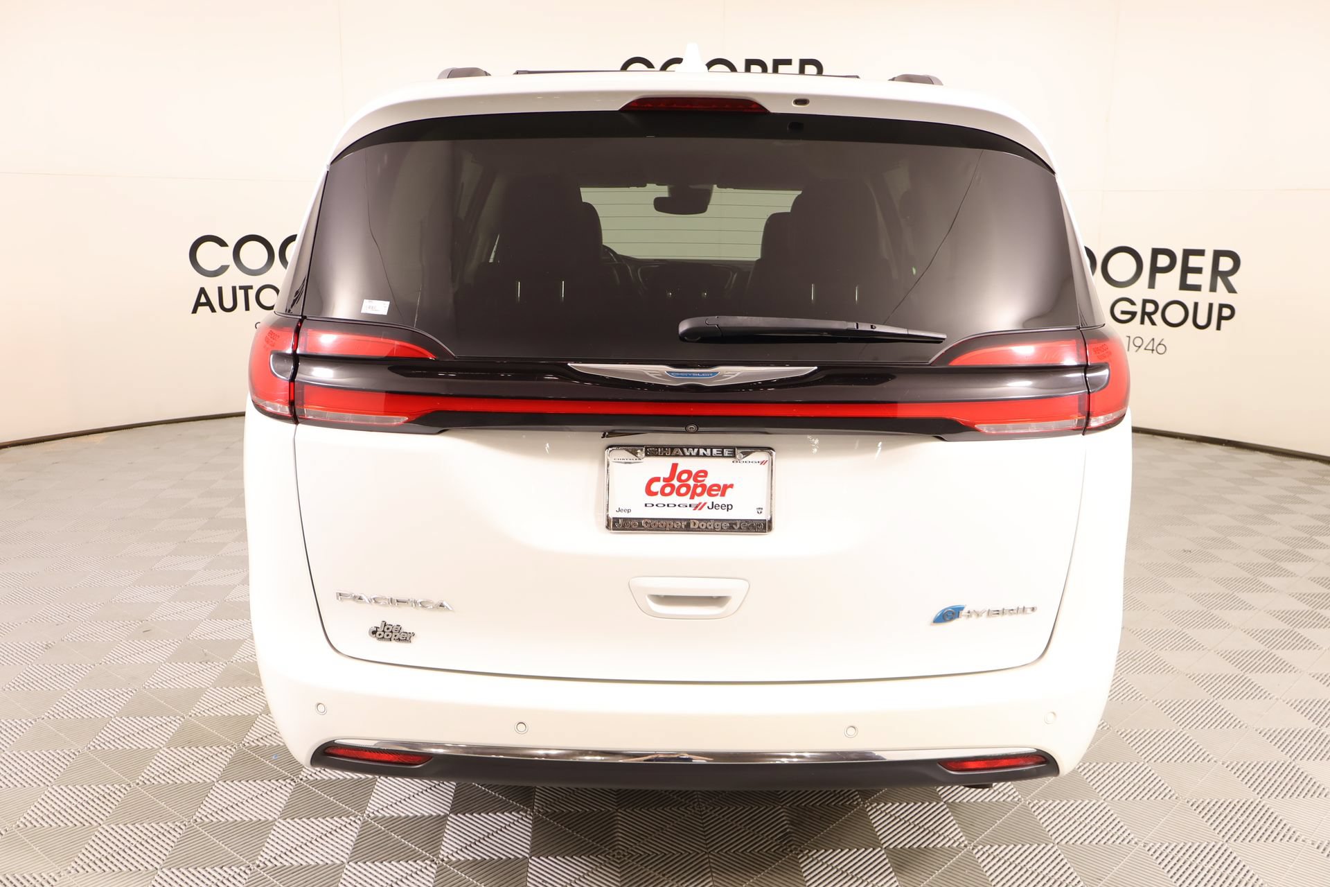 Used 2021 Chrysler Pacifica Touring-L FWD image 23