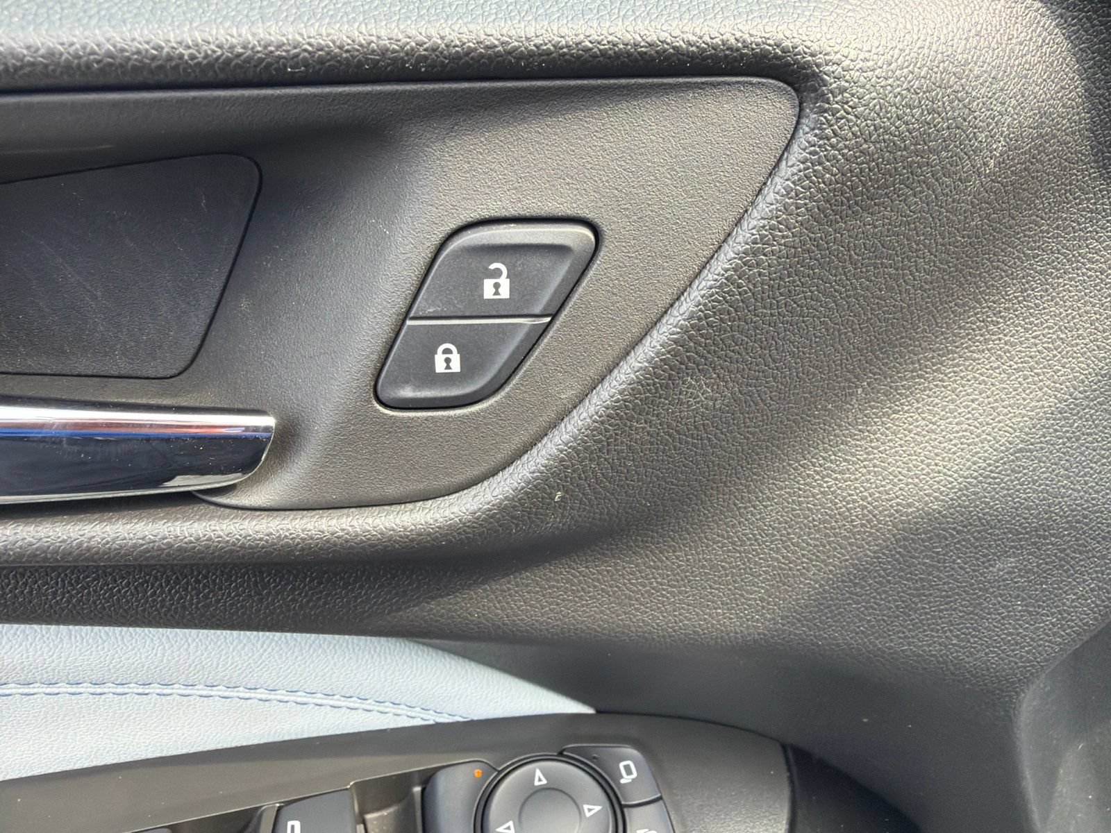Used 2024 Chevrolet Trax LT w/ Driver Confidence Package FWD image 10