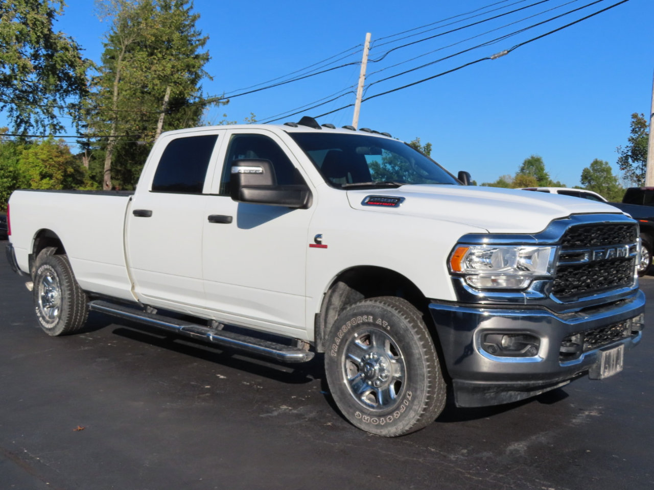 Used 2024 RAM 2500 Tradesman w/ Chrome Appearance Group image 8
