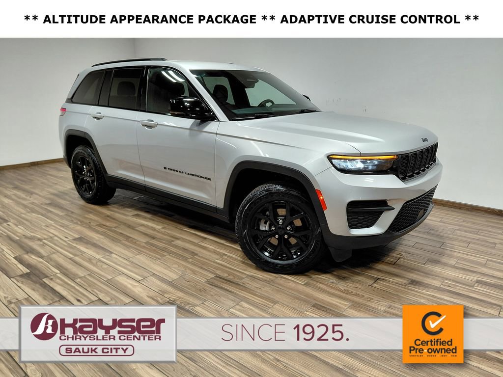 Certified 2025 Jeep Grand Cherokee Altitude AWD/4WD image 1