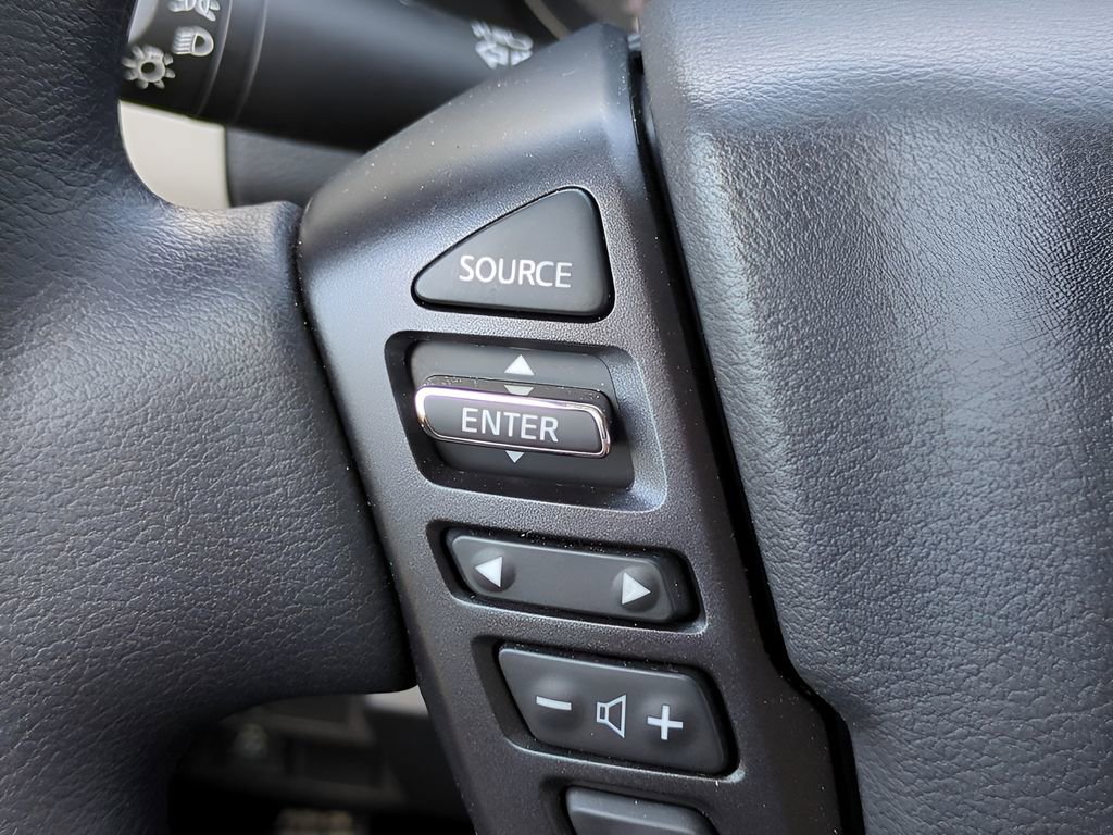 Used 2025 Nissan Frontier SV RWD image 23
