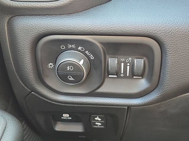 Used 2026 RAM 1500 Big Horn AWD/4WD image 24