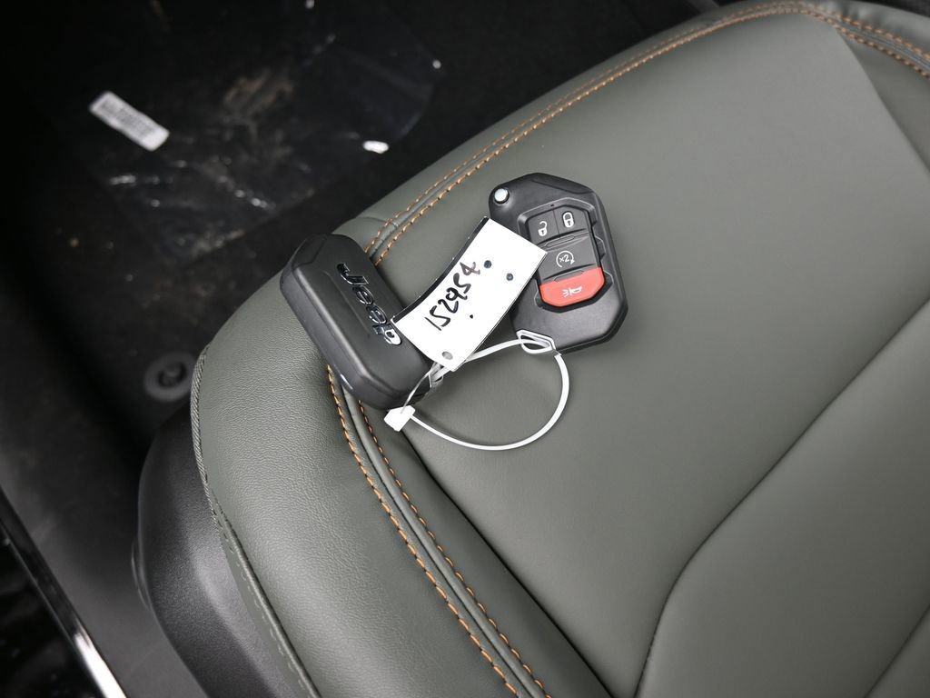 New 2026 Jeep Gladiator Mojave image 16