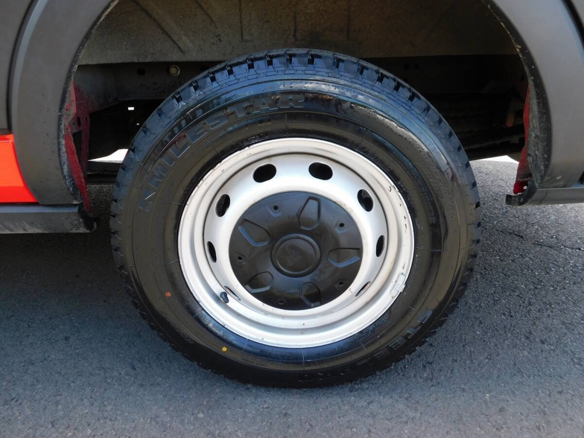 Used 2021 Ford Transit 250 Medium Roof RWD image 21