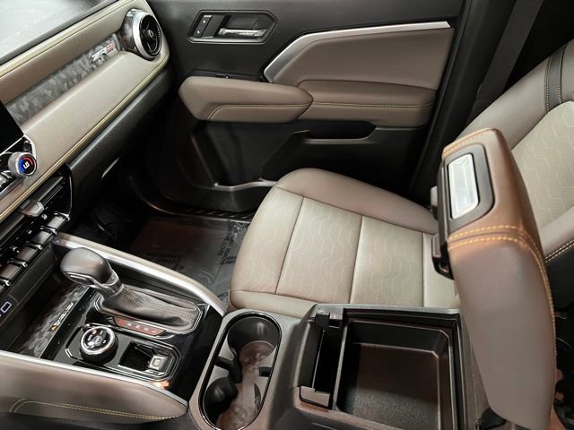 Used 2024 Chevrolet Colorado ZR2 w/ ZR2 Bison Edition image 37