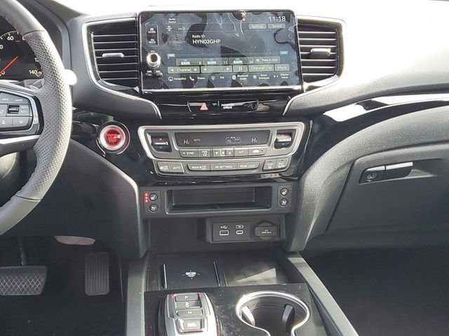 New 2026 Honda Ridgeline Black Edition image 12