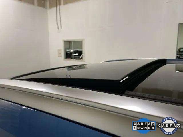 Used 2025 Volvo XC40 B5 Core image 26