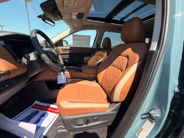 New 2026 Nissan Pathfinder Platinum w/ Cargo Package image 12