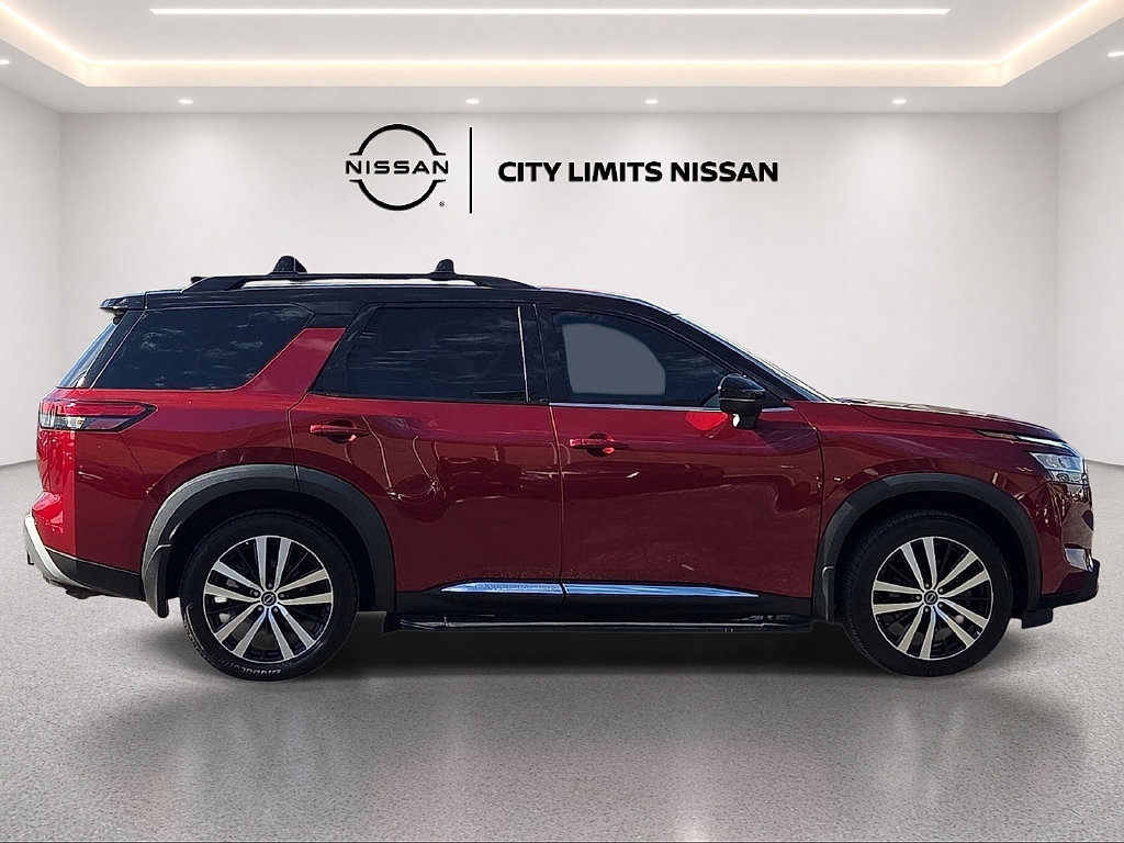 Used 2023 Nissan Pathfinder Platinum AWD/4WD image 4