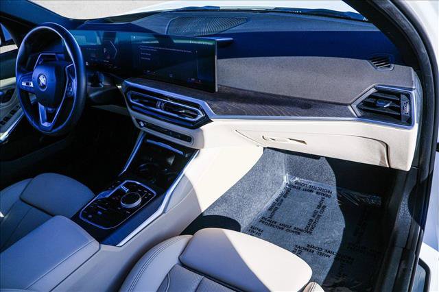 Certified 2023 BMW 330i xDrive Sedan w/ Premium Package AWD/4WD image 26