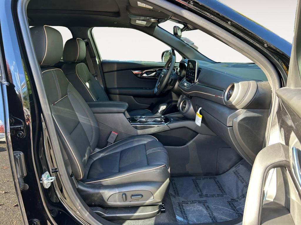 New 2025 Chevrolet Blazer Premier w/ Driver Confidence II Package AWD/4WD image 10