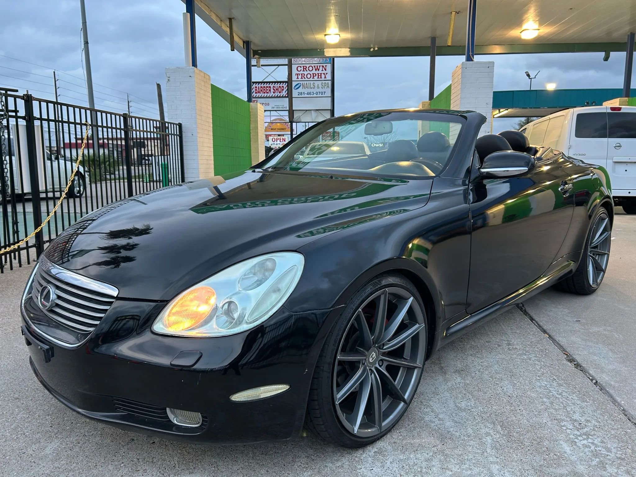 Used 2005 Lexus SC 430 Convertible image 22