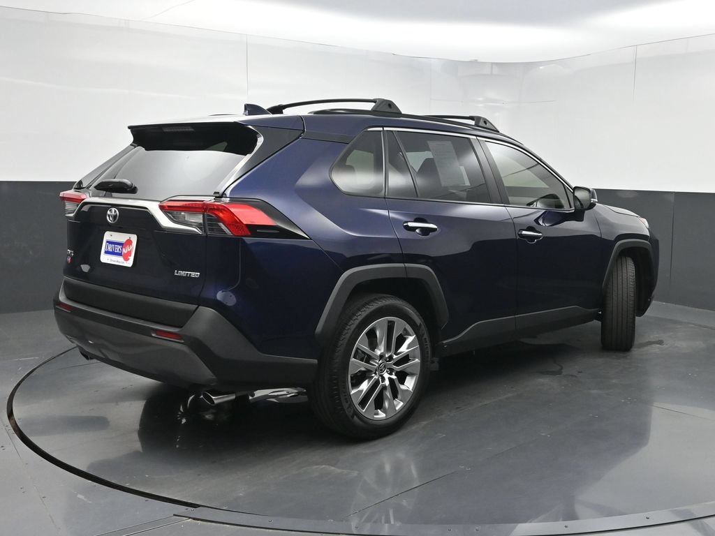 Used 2020 Toyota RAV4 Limited FWD image 24