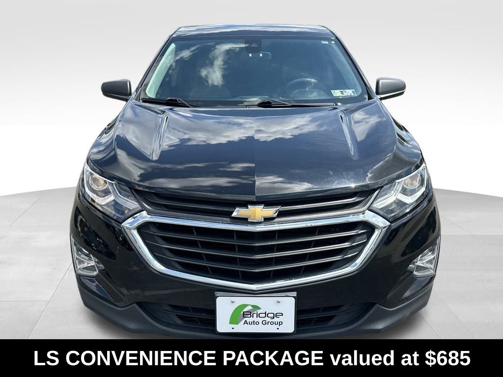 Used 2021 Chevrolet Equinox LS w/ LS Convenience Package image 2