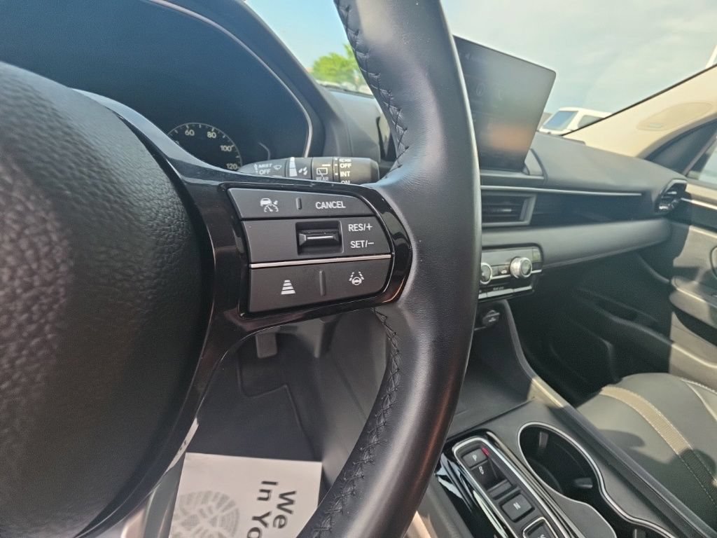 Certified 2025 Honda Pilot Touring image 19