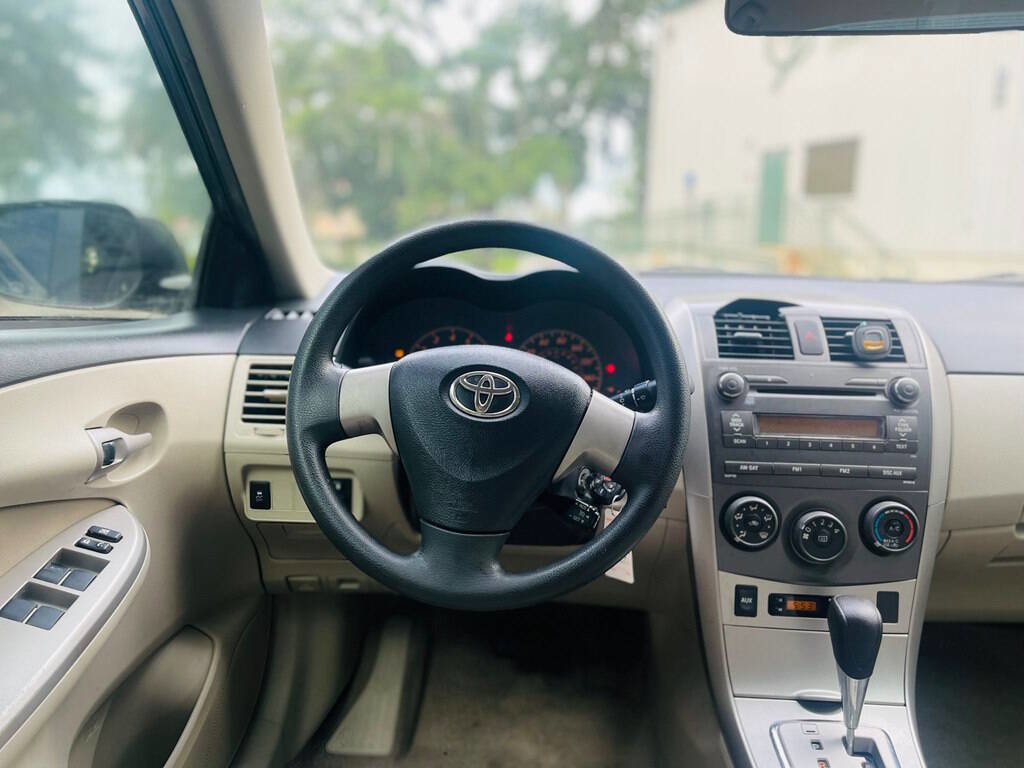 Used 2011 Toyota Corolla LE image 14