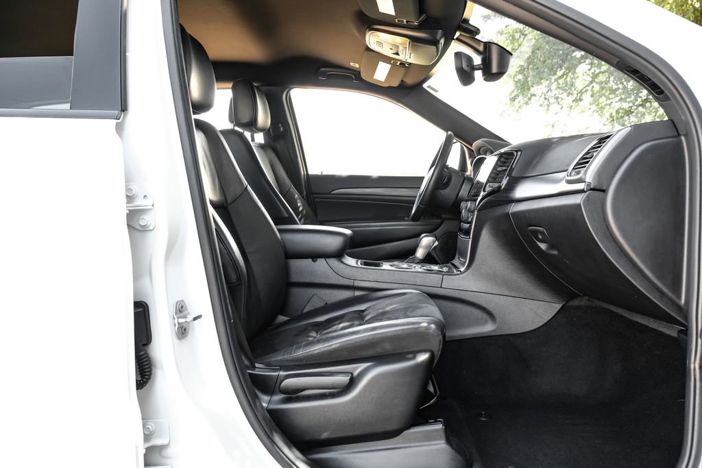 Used 2019 Jeep Grand Cherokee Altitude image 44