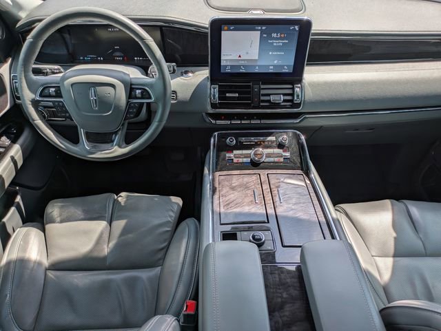 Used 2019 Lincoln Navigator Reserve AWD/4WD image 15