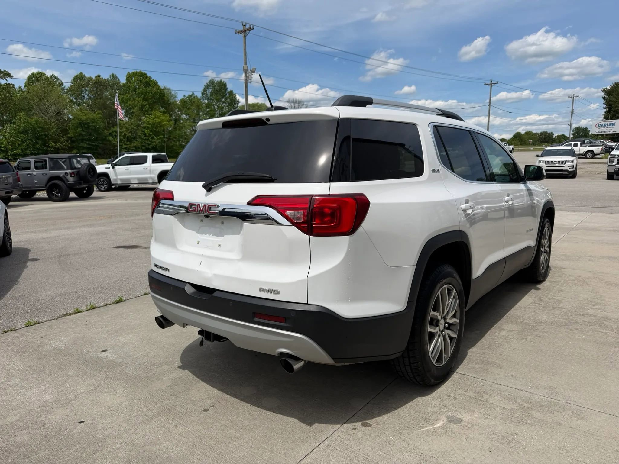 Used 2017 GMC Acadia SLE w/ Driver Alert Package I AWD/4WD image 24