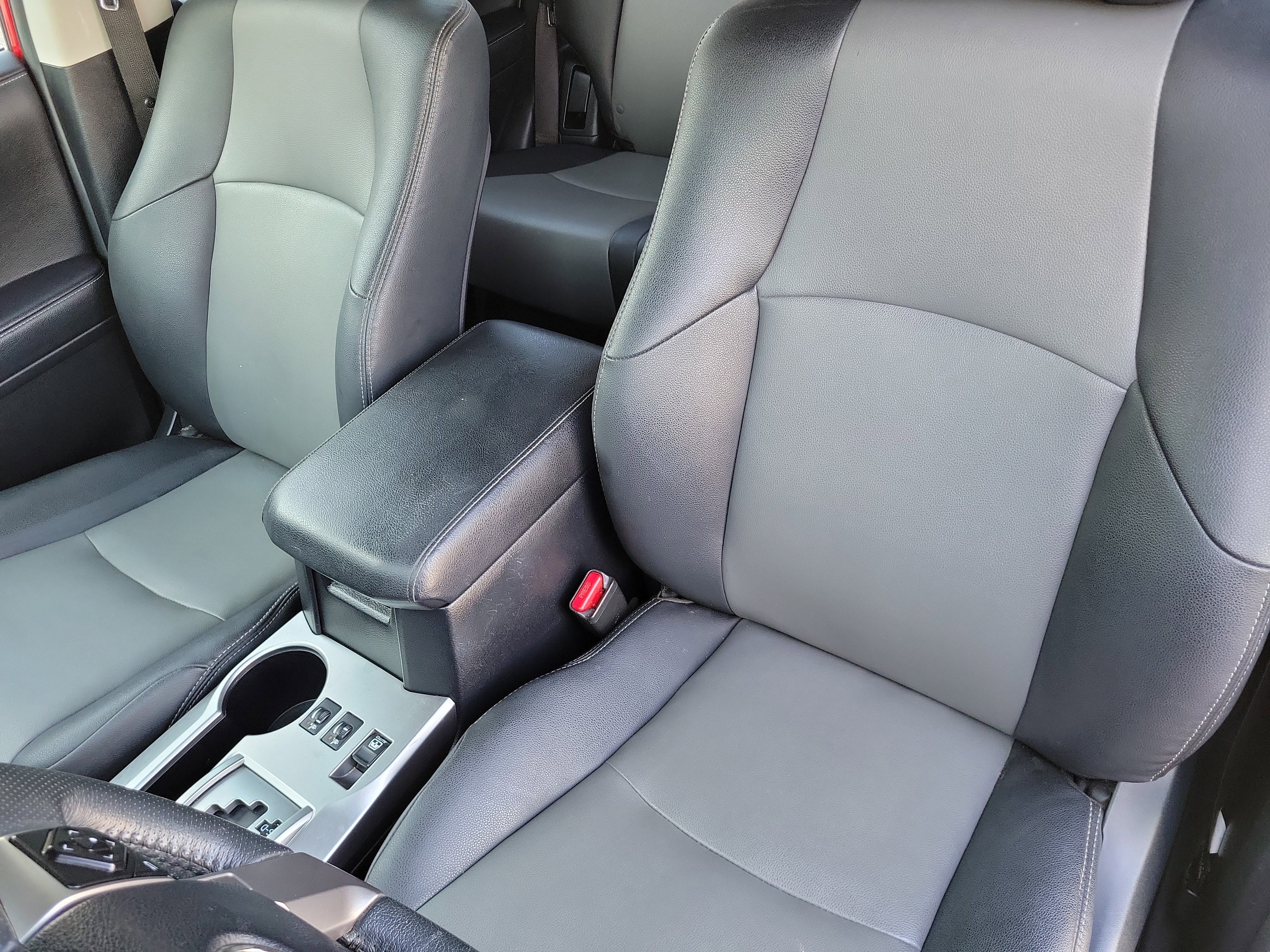 Used 2020 Toyota 4Runner SR5 Premium w/ Moonroof Package AWD/4WD image 10