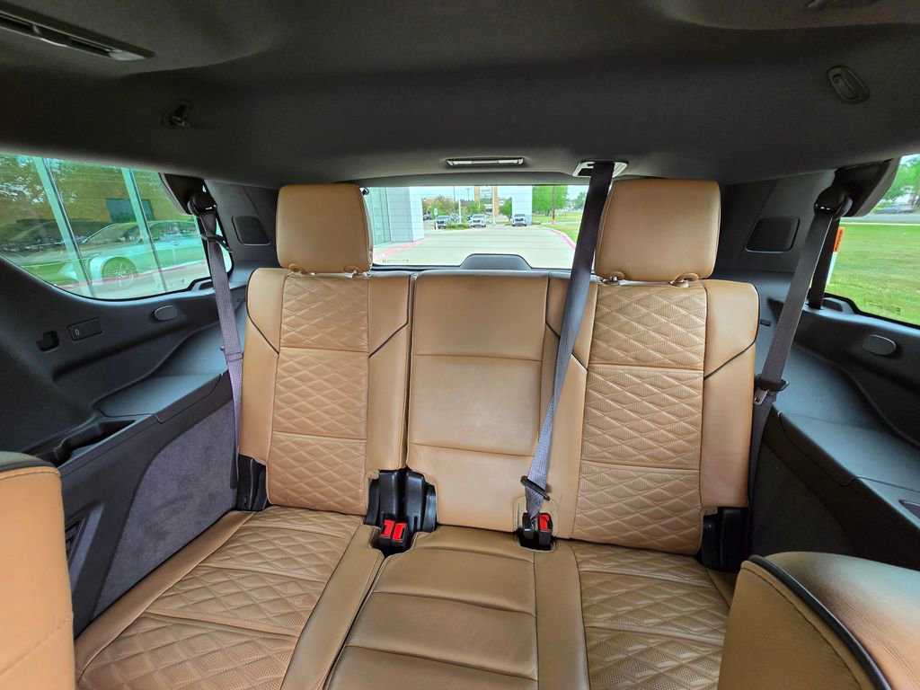 Used 2024 Cadillac Escalade Sport AWD/4WD image 17