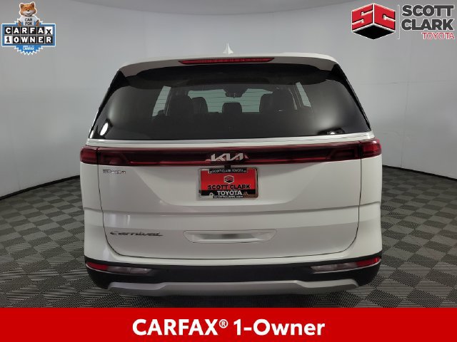Used 2022 Kia Carnival LX FWD image 7