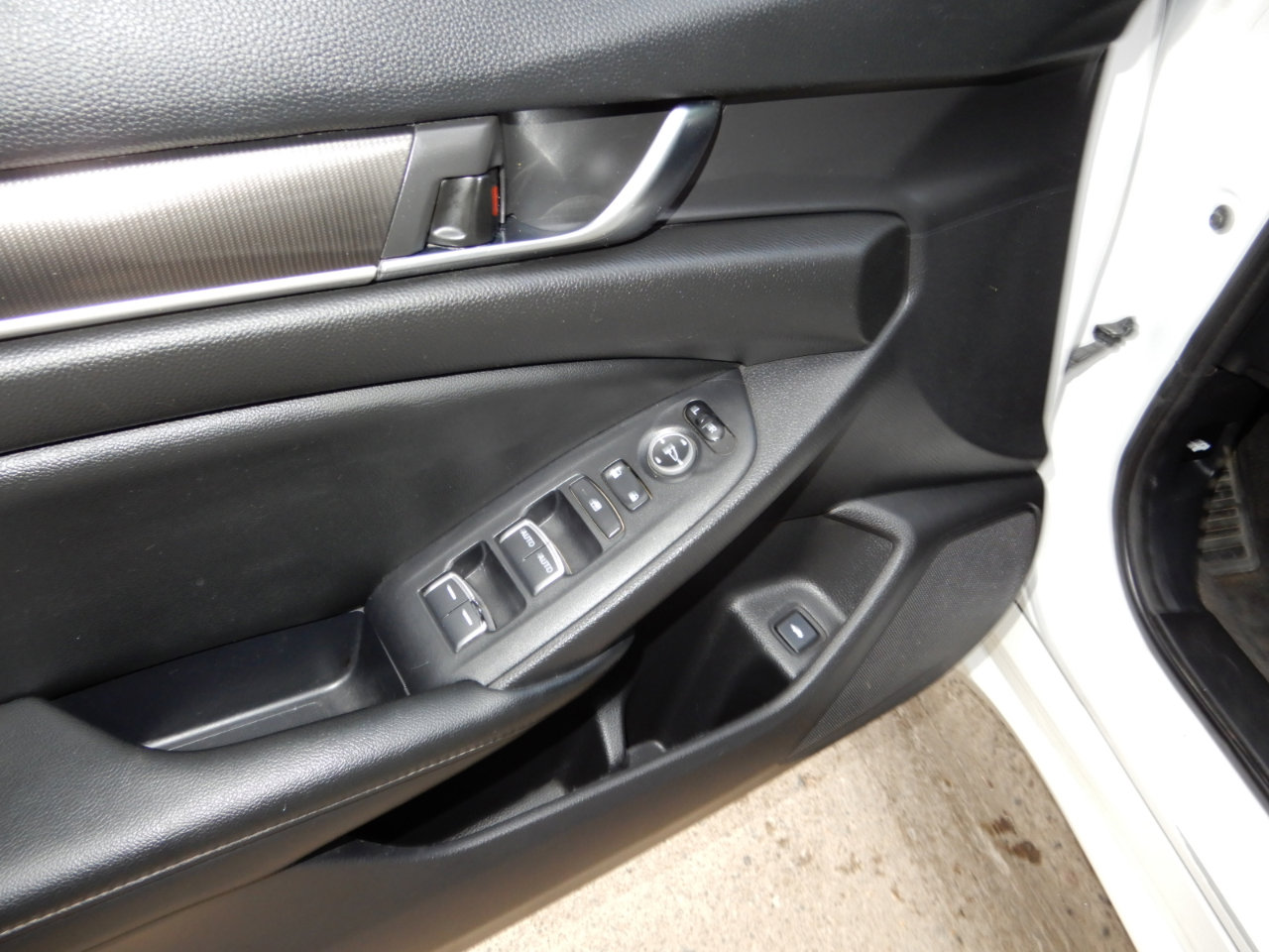 Used 2022 Honda Accord Sport image 18