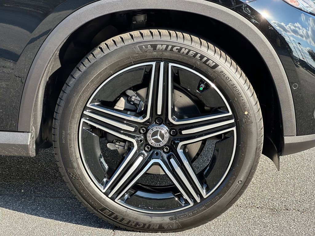 Used 2026 Mercedes-Benz GLC 300 image 13