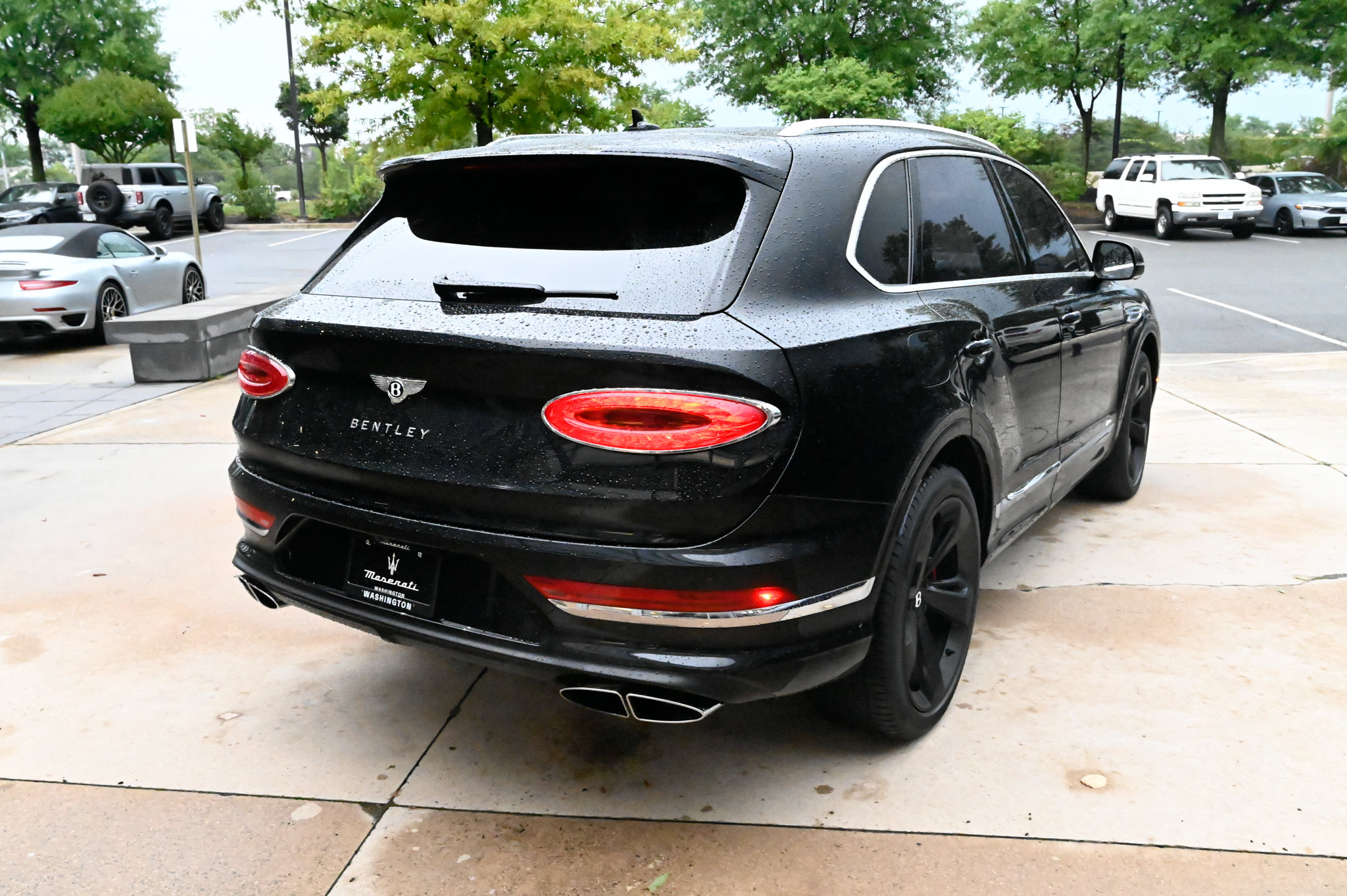 Used 2025 Bentley Bentayga AWD/4WD image 5