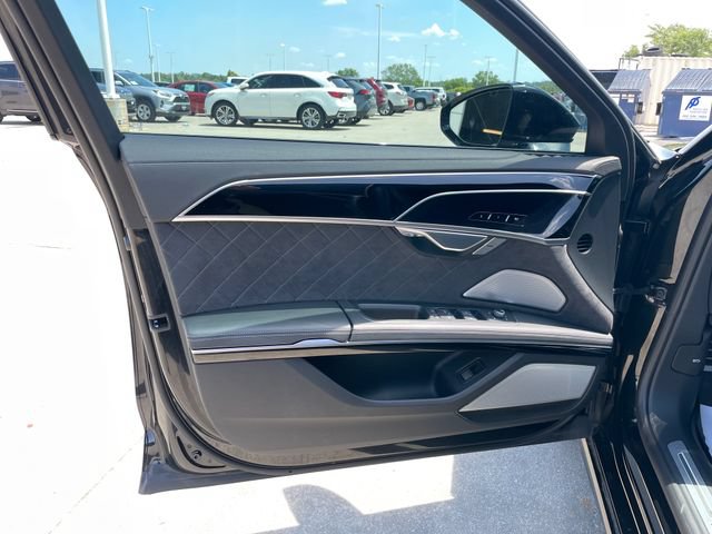 Used 2023 Audi S8 AWD/4WD image 20