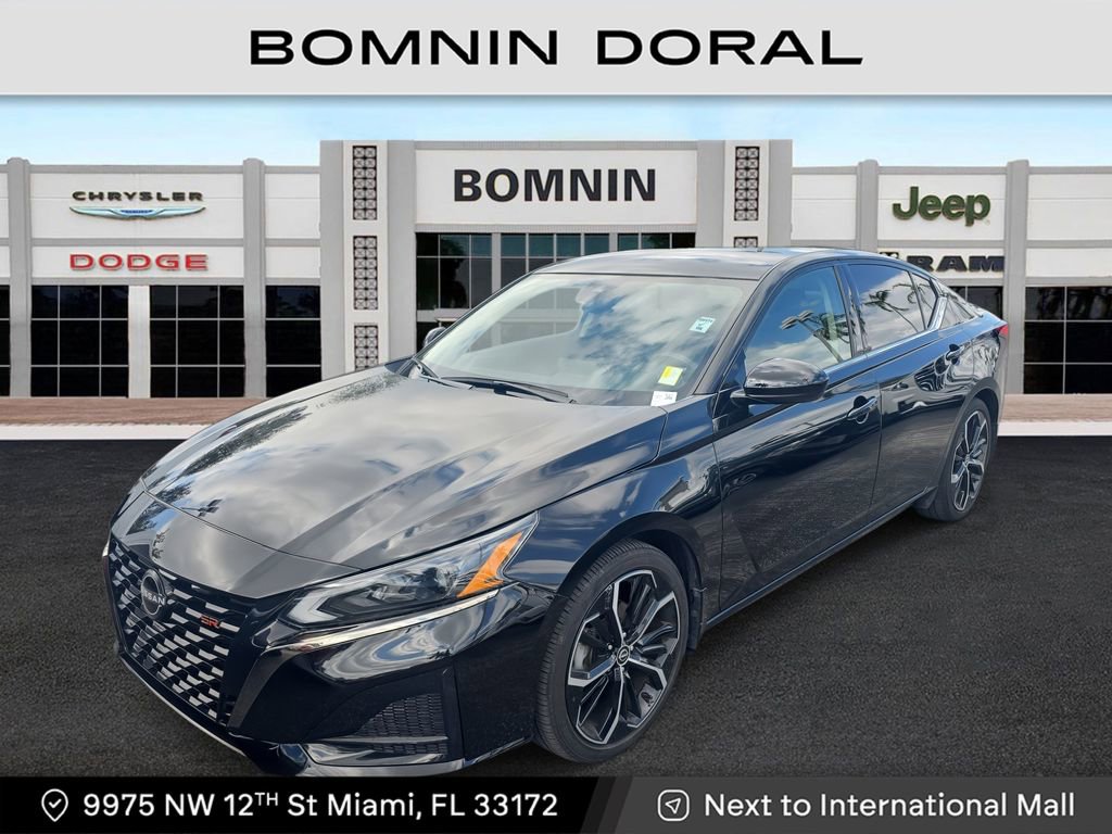 Used 2024 Nissan Altima 2.5 SR video 1