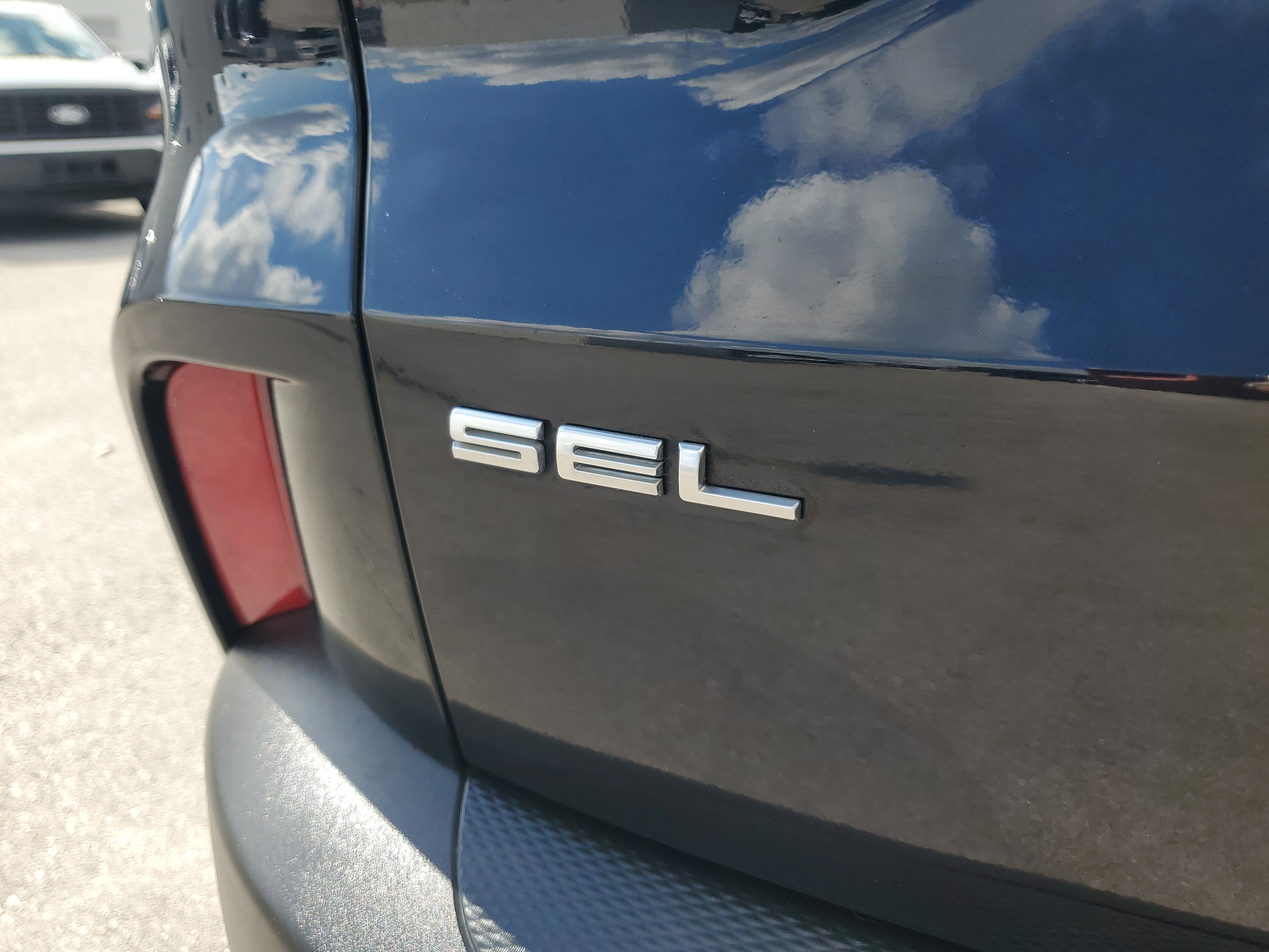 Used 2021 Ford Escape SEL image 32