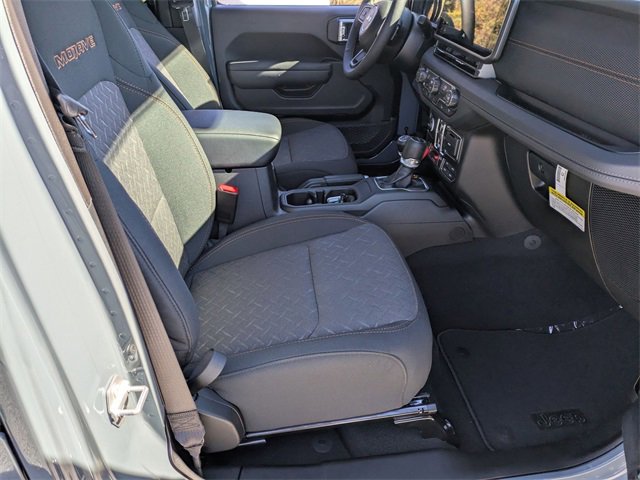 New 2026 Jeep Gladiator Mojave w/ Technology Group image 33