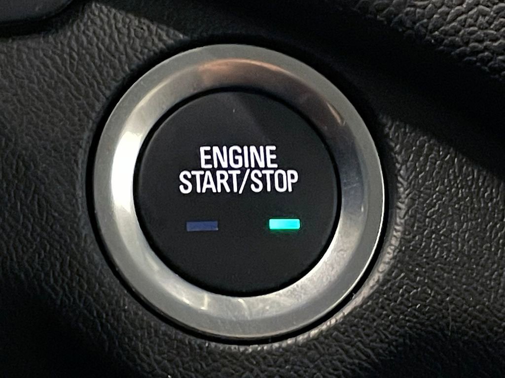 Used 2023 Chevrolet Equinox LT image 29